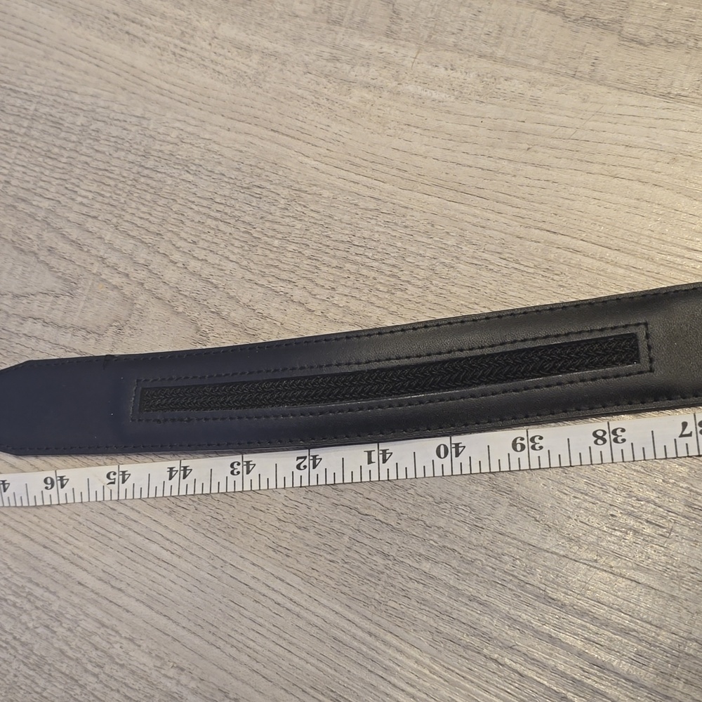 G flex black leather nike belt adjustable 38" - 45" Mens Silver Buckle EUC - Picture 3 of 5